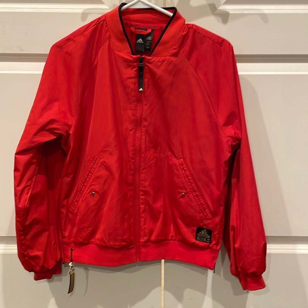 Adidas jacket size small unisex